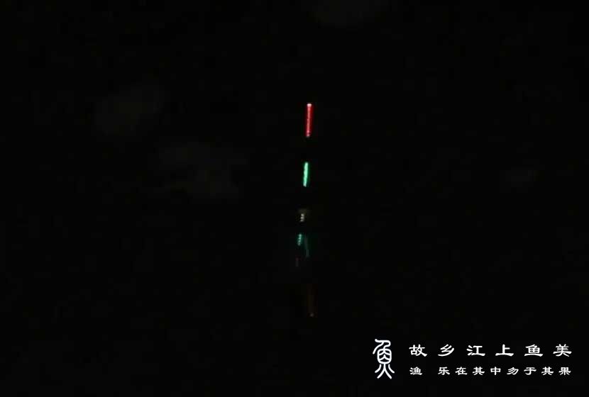 夜钓必争之地：浅滩与深水交界处